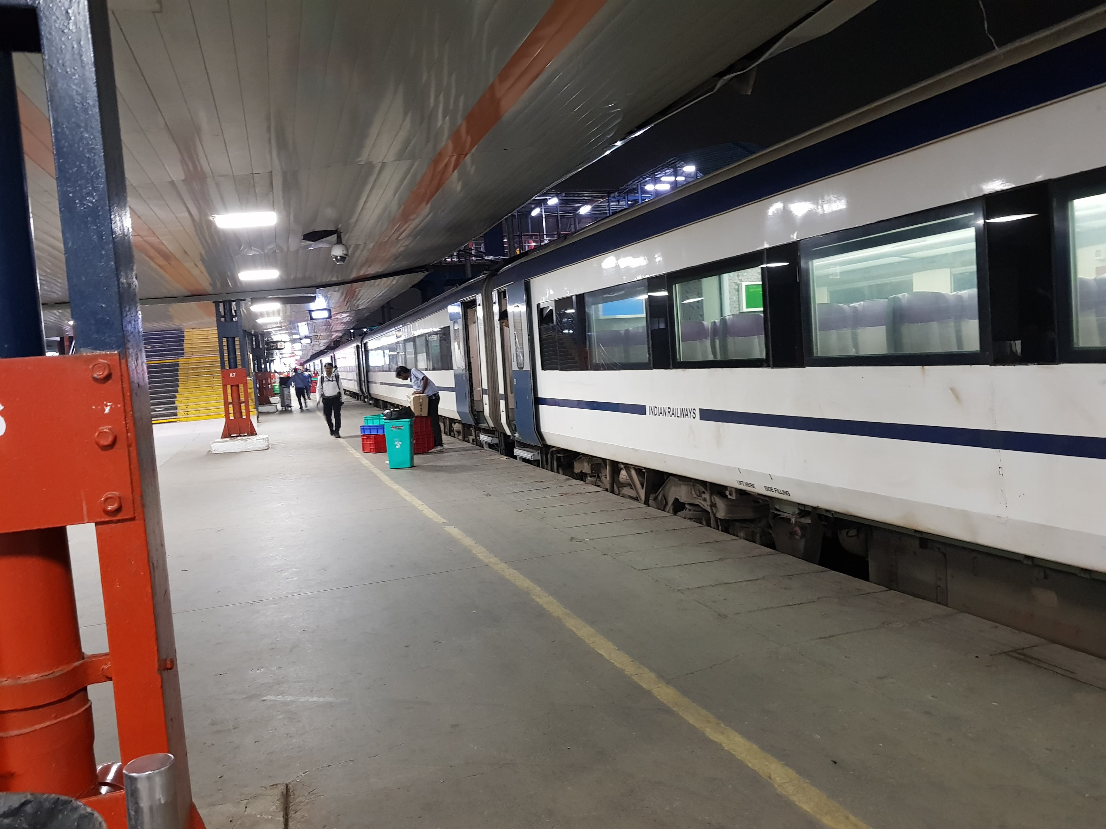 Nizamuddin to Bandra Trains: Route & Timetable | рд╣рдЬрд░рдд рдирд┐рдЬрд╛рдореБрджреНрджреАрди рд╕реЗ рдмрд╛рдВрджреНрд░рд╛ рдЯрд░реНрдорд┐рдирд╕ рдЯреНрд░реЗрди рдпрд╛рддреНрд░рд╛ рдЧрд╛рдЗрдб