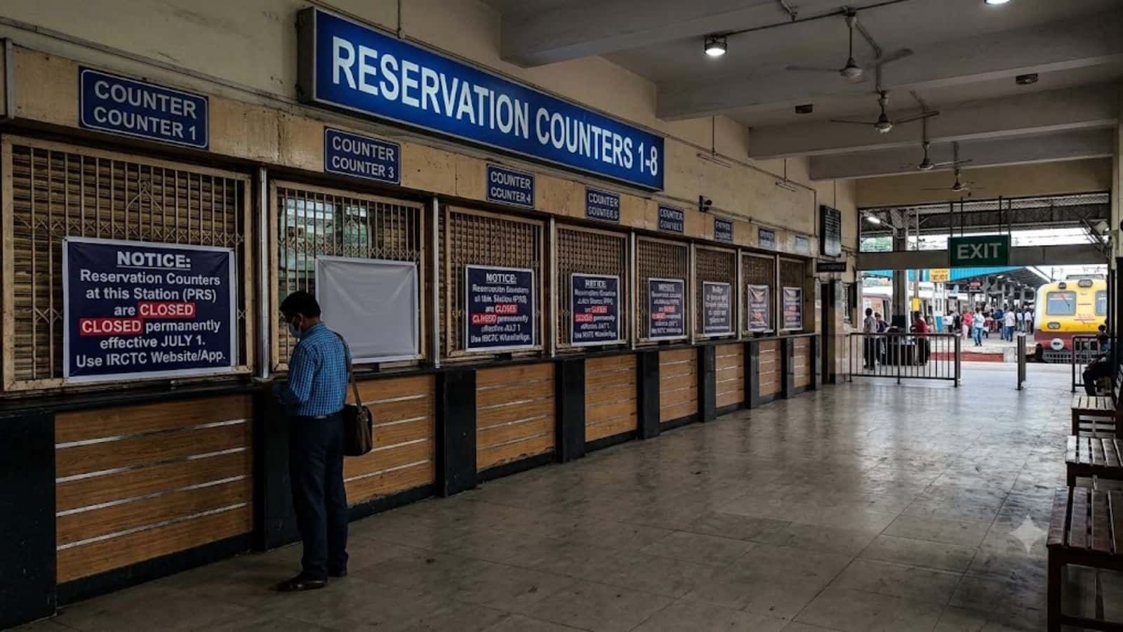 Indian Railways to Close Reservation Counters at 8 Sealdah Division Stations | рднрд╛рд░рддреАрдп рд░реЗрд▓рд╡реЗ рд╕рд┐рдпрд╛рд▓рджрд╣ рдбрд┐рд╡реАрдЬрди рдХреЗ 8 рд╕реНрдЯреЗрд╢рдиреЛрдВ рдкрд░ рдЖрд░рдХреНрд╖рдг рдХрд╛рдЙрдВрдЯрд░ рдХрд░реЗрдЧрд╛ рдмрдВрдж